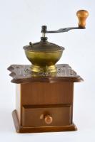 Fatestű kávédaráló, réz szerelékkel, m: 24 cm