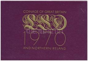 Nagy-Britannia 1970. 1/2p-1/2C (8xklf) hivatalos forgalmi sor lezárt dísztokban, borítékban + "1970. Elizabeth R / Royal Mint" verdei zsetonnal, angol nyelvű ismertetővel T:PP Great Britain 1970. 1/2 Penny - 1/2 Crown (8xdiff) official coin set in sealed case, in envelope + with "1970. Elizabeth R / Royal Mint" jeton, with English language information sheet C:PP