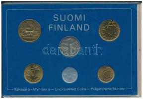 Finnország 1981. 5p-5M (6xklf) forgalmi sor műanyag tokban T:UNC Finland 1981. 5 Pennia - 5 Markkaa (6xdiff) coin set in plastic case C:UNC