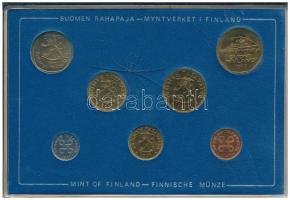 Finnország 1977. 1p-5M (7xklf) forgalmi sor műanyag tokban T:UNC, repedt tok
Finland 1977. 1 Penni ...