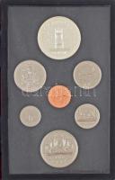 Kanada 1977. 1c-1$ (6xklf) forgalmi sor eredeti dísztokban, benne 1977. 1$ Ag "Ezüstjubileum" T:PP, a tok belső ragasztása elengedett Canada 1977. 1 Cent - 1 Dollar (6xdiff) coin set in original decorative case, including 1977. 1 Dollar Ag "Silver Jubilee" C:PP, the inner gluing of the case is loose