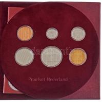 Hollandia 2000. 5c-5G (6xklf) forgalmi sor kinyitható, plüss borítású tokban, holland nyelvű ismertetővel T:PP Netherlands 2000. 5 Cents - 5 Gulden (6xdiff) coin set, in plush lining openable case with Dutch language information sheet C:PP
