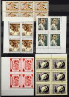 30 fekete lapos A4-es berakó, benne modern magyar kiadások, néhány vágott (betapadások), használt bé...