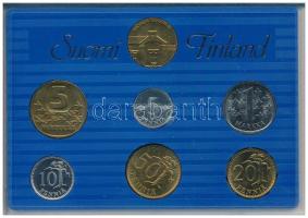 Finnország 1990. 5p-5M (6xklf) forgalmi sor + verdei emlékzseton, műanyag tokban, leírással T:UNC
F...