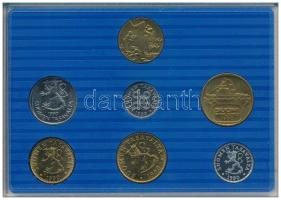 Finnország 1990. 5p-5M (6xklf) forgalmi sor + verdei emlékzseton, műanyag tokban, leírással T:UNC
F...