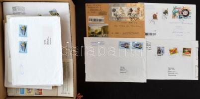 375 db A/5 méretű levél "MAGYARORSZÁG" feliratú bélyegekkel, köztük blokkok, magas névértékek is