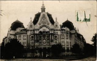 Temesvár, Timisoara; Liceul Piaristilor / Piarista gimnázium. Gerő Testvérek kiadása / Catholic grammar school. TCV card (kis szakadások / small tears)