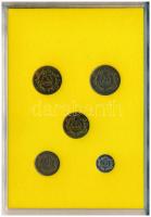 Jemen 1974(1394) 1f-50f (5xklf) forgalmi sor eredeti műanyag tokban, karton borítékban T:PP
Yemen 1...