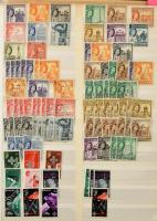 Málta tartalmas készlet a kezdetektől, 1.280 db bélyeg 10 lapos, nagyalakú Abria berakóban (a lapos ...