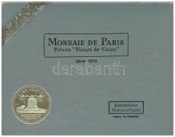 Franciaország 1973. 1c-10Fr (8xklf) forgalmi sor eredeti karton dísztokban és fóliacsomagolásban, közte 1973. 10Fr Ag "Herkules" T:BU, patina France 1973. 1 Centimes - 10 Francs (8xdiff) coin set in original cardboard case and foil pack, including 1973. 10 Francs Ag "Hercules" C:BU, patina