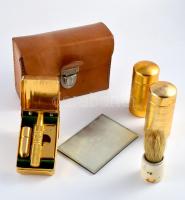 Utazó borotva készlet tokjában, 9x13 cm