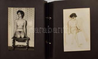 cca 1970 Akt fotóalbum, 24 db beragasztott fotóval, 8,5×6 és 13,5×7,5 cm