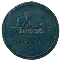 Bognár György (1944-) 1989. "Temesvár - 1989. december 16." meg nem valósult emlékéremtervezet műgyanta előlapi POZITÍV nagyminta (~205-210mm) T:AU / Hungary around 1990. "Temesvár - 1989. december 16. (Timişoara - December 16, 1989.)" unrealized medallion's plan obverse POSITIVE large plaster sample. Sign: György Bognár (~205-210mm) C:AU