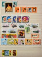 1940-1995 Magyar gyűjtemény sorokkal, töredék sorokkal, 2 db A/4-es berakóban