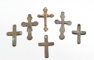 cca 18-9. sz., 6 darab rózsafüzér kereszt, h: 4 cm alatt