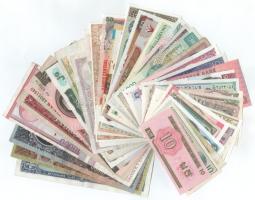 Vegyes, 40db-os magyar- és külföldi bankjegy tétel, közte Egyiptom, Csehszlovák, Románia, stb. bankj...