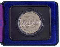Kanada 1974. 1$ Ni "100 éves Winnipeg" dísztokban T:UNC, a tok belső ragasztása elengedett Canada 1974. 1 Dollar Ni "Winnipeg Centennial" in decorative case C:UNC, the inner gluing of the case is loose Krause KM#88