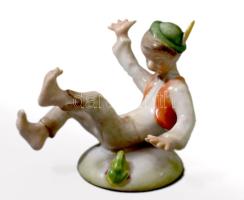 Herendi békától megijedő fiú, jelzett, hibátlan, 10x7 cm