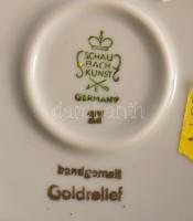 Schaubach Kunst váza, jelzett, kis kopással, m: 30,5 cm