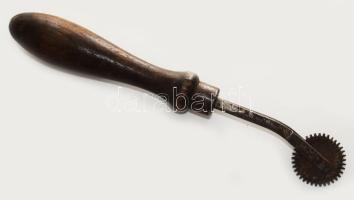 Bőrvágó, h: 16 cm