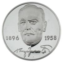 Amerikai Egyesült Államok 1976. "In Memoriam Nagy Imre - ...Nem tudjátok, mily szörnyű a nép, ha fölkel és nem kér, de vesz...?" kétoldalas, peremén jelzett Ag emlékérem kapszulában (~22g/0.925/38mm) T:PP / USA 1976. "In Memoriam Imre Nagy (1896-1958), Prime Minister of Hungary during the 1956 revolution" double-sided Ag medallion in capsule (~22g/0.925/38mm) T:PP