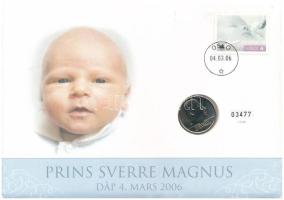 Norvégia 2006. 10K Ni-sárgaréz, számozott, felbélyegzett "Sverre Magnus norvég herceg" borítékban, bélyegzéssel (03477/15000) T:UNC Norway 2006. 10 Kroner Ni-brass in numbered "Prins Sverre Magnus" envelope, with stamp and cancellation (03477/15000) C:UNC