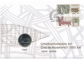 Norvégia 2003. 20K Cu-Ni, számozott, felbélyegzett "Az Oseberg-hajó feltárása 100 év 1904?2004" borítékban, bélyegzéssel (0381/9000) T:UNC Norway 2003. 20 Kroner Cu-Ni in numbered "Utgravningen av Osebergskipet 100 ar 1904-2004" envelope, with stamp and cancellation (0381/9000) C:UNC