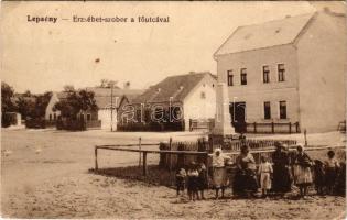 Lepsény, Erzsébet szobor a Fő utcával. Vasúti levelezőlapárusítás 4391. (EB)