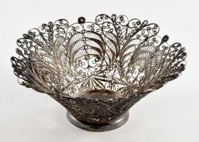 Ezüstözött filigrán kínáló, d: 17 cm, m: 7 cm
