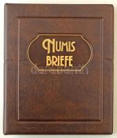 Négygyűrűs, barna műbőr "Numis Briefe" album, benne 11db kettesosztású- és 10db osztatlan berakólappal, bankjegyek vagy bliszterek tárolására. Használt de jó állapotban