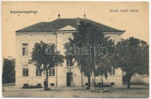 Sepsiszentgyörgy, Sfantu Gheorghe; Állami elemi iskola magyar címerrel. Benkő Mór kiadása / elementary school with Hungarian coat of arms (EK)
