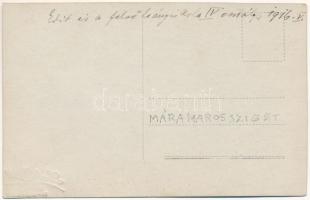 1916 Máramarossziget, Sighetu Marmatiei; Felsőbb leányiskola diákjai, csoportkép. Szabó János felvét...