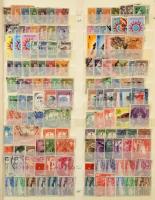 Nagy összeállítás vegyes országokból, 8 db nagyalakú berakólap minden oldalán