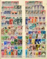 Nagy összeállítás vegyes országokból, 8 db nagyalakú berakólap minden oldalán