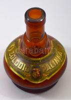 cca 1920 Hobé Damase és Társa zölddió pálinka üveg, címkével, m: 12 cm