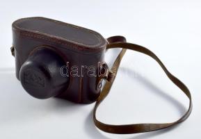 MOM Momikon fényképezőgép, Ymmar 1:3,5/50 mm objektívvel, jó állapotban, eredeti bőr tokban