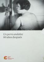 Vidal, Agustin Sanchez: Un perro andaluz 80 a?os después I-II. (A nyolcvan éves Andalúziai kutya.) Madrid, 2009, Sociedad Estatal de Conmemoraciones Culturales, 46. 176, 128, 20 p. Papírkötésben, illetőleg fűzött puha kötésen. + 1 db DVD. Papírtokban. Ritka! Andalúziai kutya - Un chien andalou (1929) 1929-ben mutatták be egy zártkörű rendezvény keretein belül ezt a fantasztikus alkotást, melyet a kor egyik legnagyobb rendezője, Luis Bu?uel, illetve a világhírű katalán-spanyol festőművész, Salvador Dalí készített. Az Andalúziai kutyát a nézők a filmtörténelem legelső szürrealista alkotásként láthatták a filmvásznon. Bu?uel a forgatás után ismerkedett össze Man Rayjel és Louis Aragonnal, akik a szürrealisták csoportjához tartoztak. Man Ray éppen A kastély titka című nemrég befejezett dokumentumfilmjéhez keresett kísérőfilmet. Bu?uel beszámolt elkészült filmjéről, melyről úgy vélte, hogy ?bizonyos szempontból szürrealistának mondható.? Ray és Aragon megnézték az Andalúzia kutyát és a film nyilvános vetítését javasolták. A bemutatóra 1929-ben a Studio des Ursulines-ben került sor, melyen részt vett a szürrealisták csoportja mellett a kor számos ismert festője és írója is. A bemutató alatt Bu?uel a vetítővászon mögött gramofonról játszott argentin tangókat és részleteket Wagner Trisztán és Izoldájából a filmhez. Eme zenei részleteket 1960-ban Bu?uel felhasználta a film zenéjének elkészítéséhez. A film szerepel az, 1001 film, amit látnod kell, mielőtt meghalsz című, Steven Jay Schneider által készített gyűjteményben.