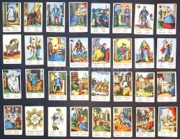 32 lapos vetőkártya csomag, magyar, szerb, német és horvát feliratokkal. [Teljes] (1920 körül).
[Bu...