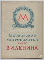 12 db modern orosz városképes lap a moszkvai metró állomásairól, saját tokkal / 12 modern Russian town-view postcards of the Moscow metro statons, in it's own case