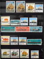 Hajók motívum összeállítás, 376 db bélyeg 8 lapos A/4 berakó 5 lapján