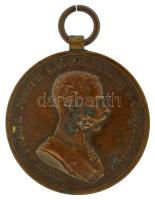 1914. "Ferenc József Bronz Vitézségi Érem" bronz kitüntetés mellszalag nélkül. Szign.: Tautenhayn T:XF,VF patina Hungary 1914. "Bronze Gallantry Medal (Der Tapferkeit)" bronze decoration without ribbon. Sign.: Tautenhayn C:XF,VF patina NMK 137.