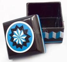 Japán porcelán ékszeres doboz, 7,5x7,5 cm