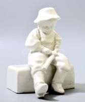 Zsolnay botot faragó fiú, jelzett, fehérmázas, hibátlan, m: 13,5 cm