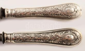 2 darab antik ezüst (Ag) nyelű evőeszköz, jelzett, h: 22 cm alatt