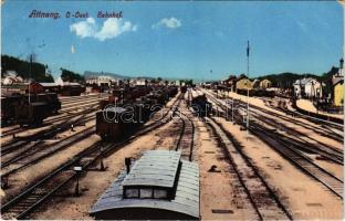 Attnang, Attnang-Puchheim; O-Oest Bahnhof. J. Pick / railway station, train, locomotive (EB)