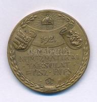 1921. "A Magyar Numizmatikai Társulat húsz éves / A Béke harmadik évében" kétoldalas bronz emlékérem (28,5mm) T:AU,XF