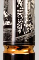 Hollóházi Szász Endre által tervezett mintával díszített porcelán váza. Matricás, jelzett, m: 20 cm