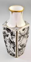 Hollóházi Jurcsák László által tervezett mintával díszített váza. Jelzett, hibátlan, m: 31 cm
