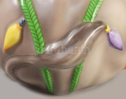 Hollóházi "Tiger Raj" elefánt- és tigrisalakos nagyméretű fedeles edény. Terv: Lynn Chase....