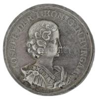 1687. "I. József pozsonyi koronázásának emlékérme" kétoldalas, jelzetlen Ag emlékérem, "A BARÁT SZERETETE - FÉLELMET KELT AZ ELLENSÉGBEN" peremfelirattal (12,11g/30mm) T:AU, pici peremhiba /  Hungary 1687. Coronation medallion of Joseph I in Pressburg (Bratislava) "IOSEPH DER I. KÖNIG IN HVNGARN / GE=KRONT IN PRESBURG DEN 9 DEC 1687." two-sided, unmarked Ag commemorative medallion with "DIE LIEB DER FREUND - MACHT FURCHT DEM FEIND" edge lettering (12,11g/30mm) C:AU, tiny edge error